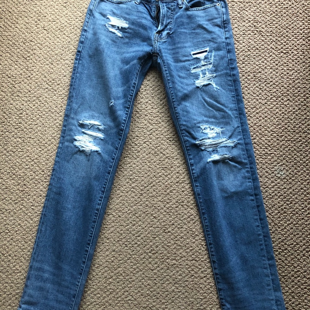 Men’s Abercrombie and Fitch Ripped Skinny Jeans